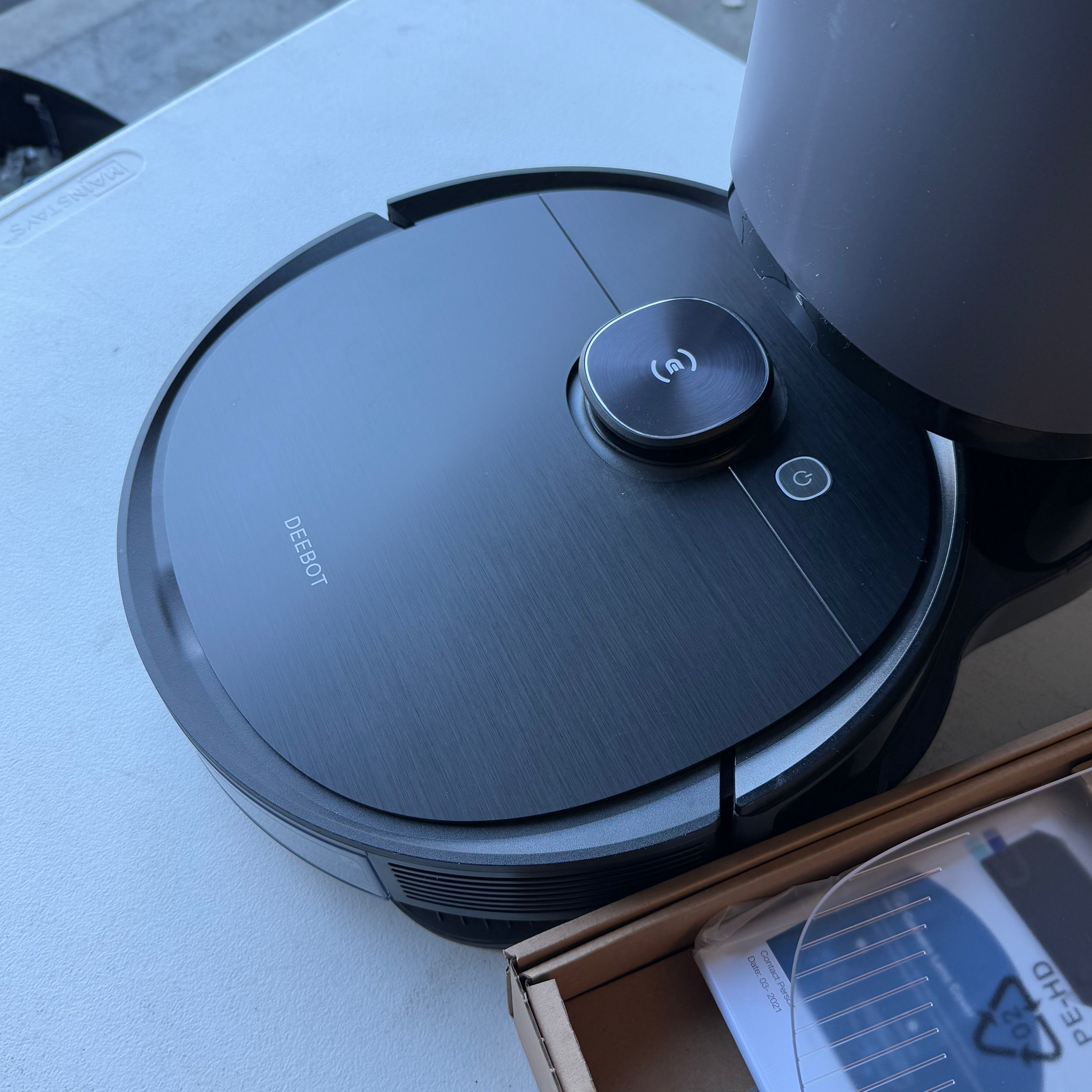 ECOVACS T8 VAC AIVI + MOP (Used) ECOVACS T8 VAC AIVI + MOP (Used)